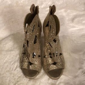 Gianni Bini swarovski gold high heels size 6
